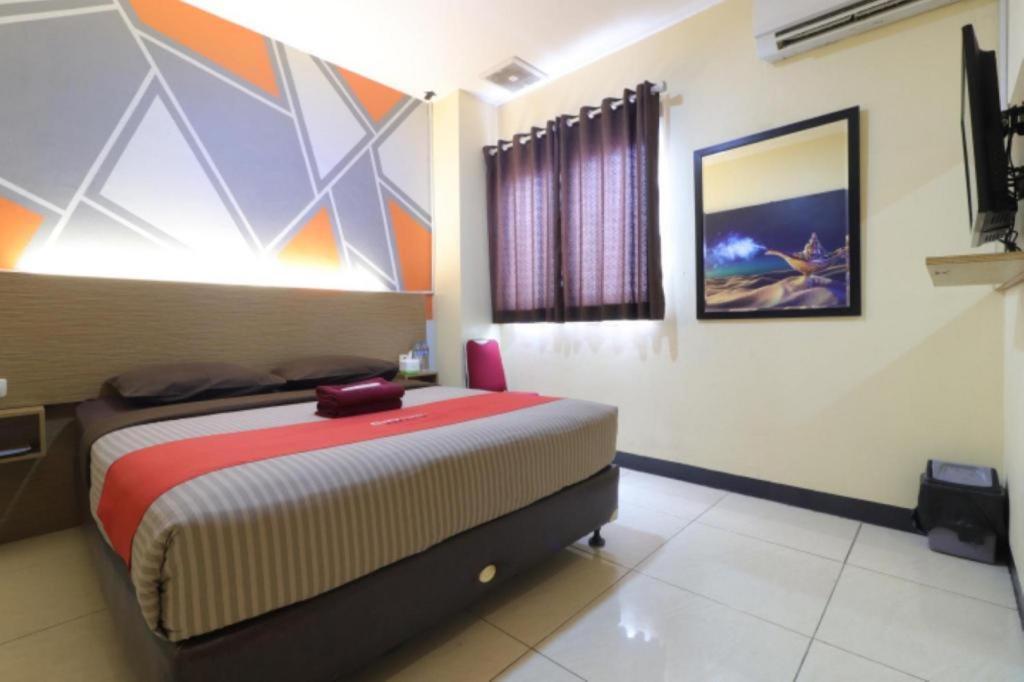 Icon Hotel *